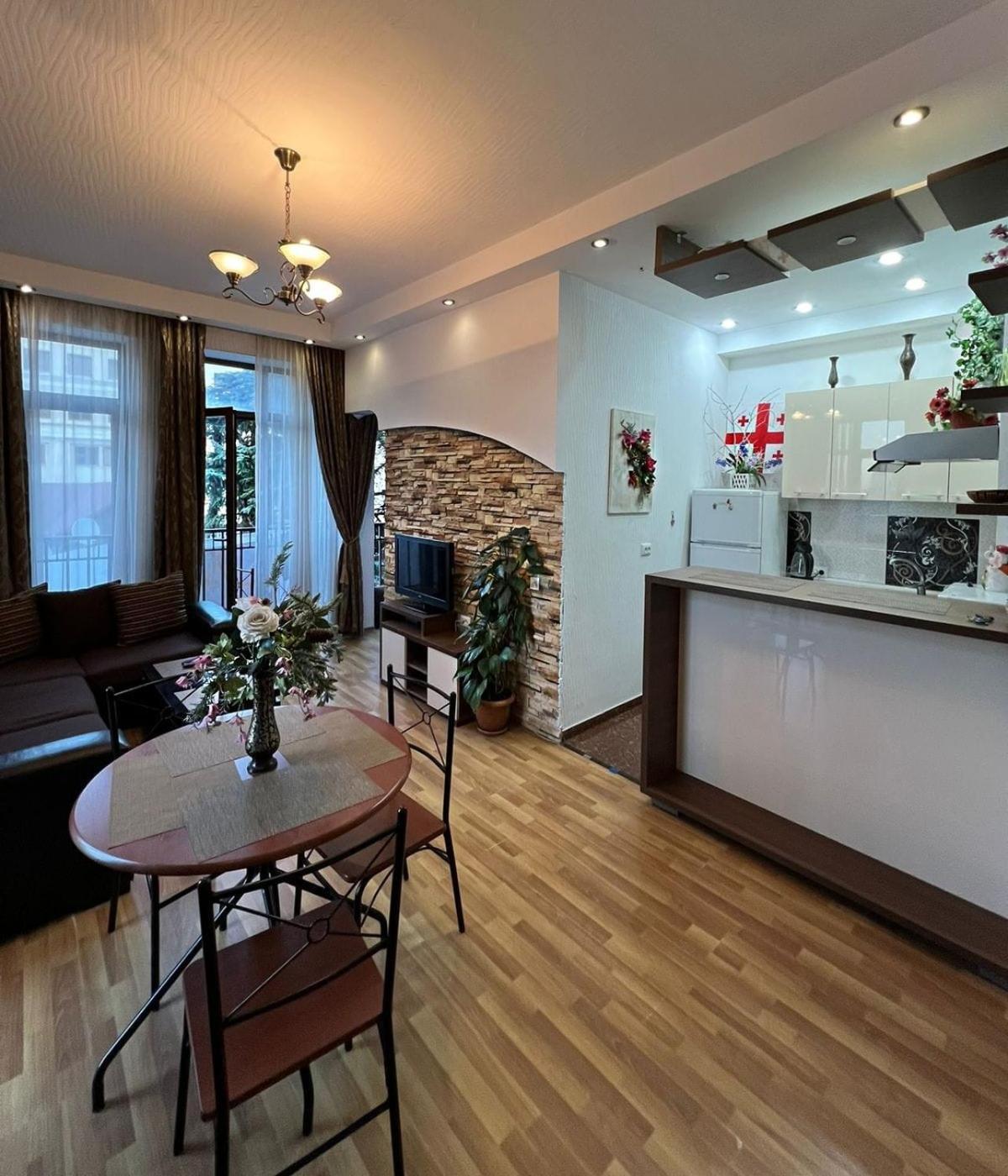 Cozy Apartment In The City Center Mtatsminda 트빌리시 외부 사진