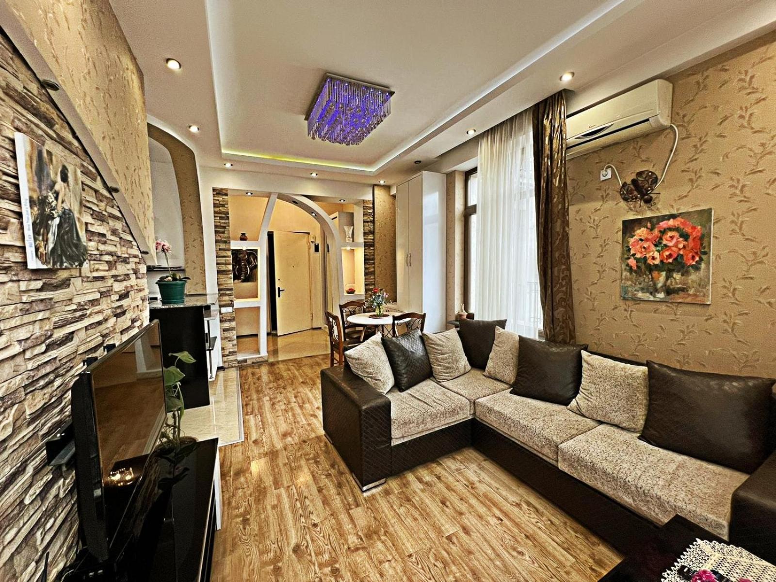 Cozy Apartment In The City Center Mtatsminda 트빌리시 외부 사진