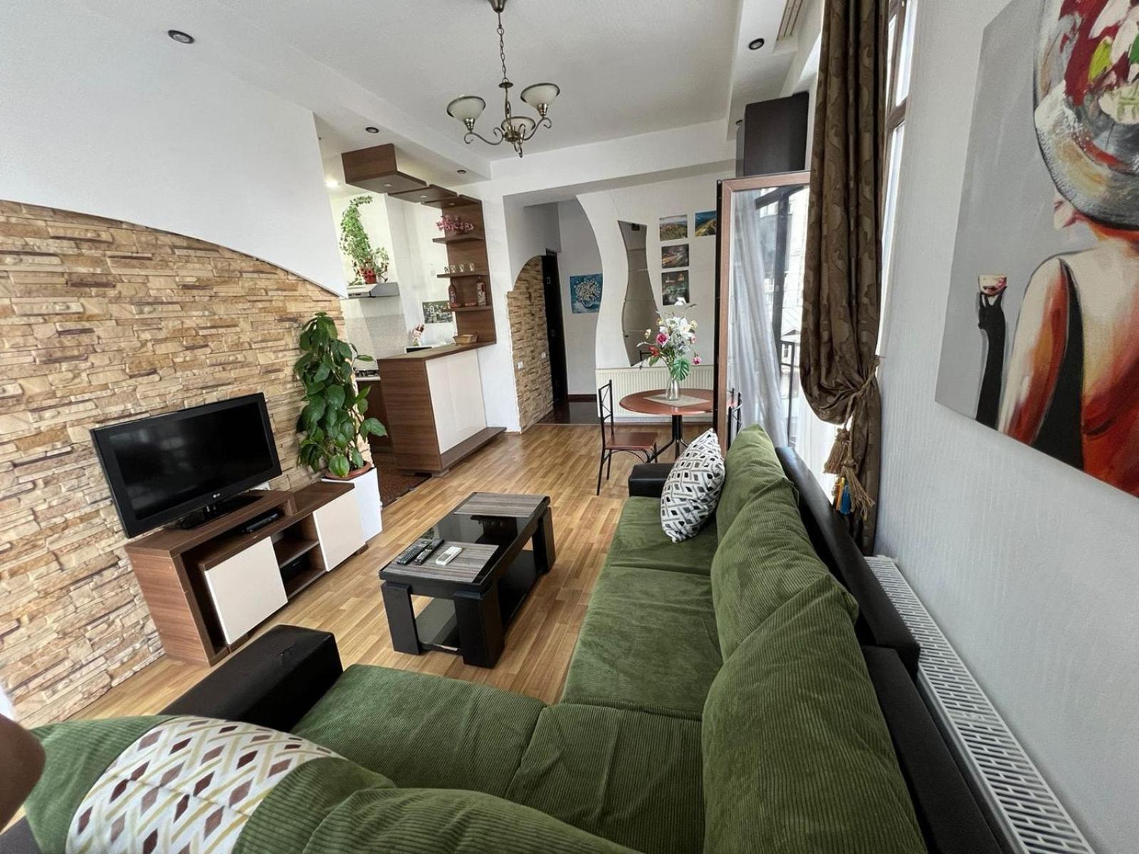 Cozy Apartment In The City Center Mtatsminda 트빌리시 외부 사진